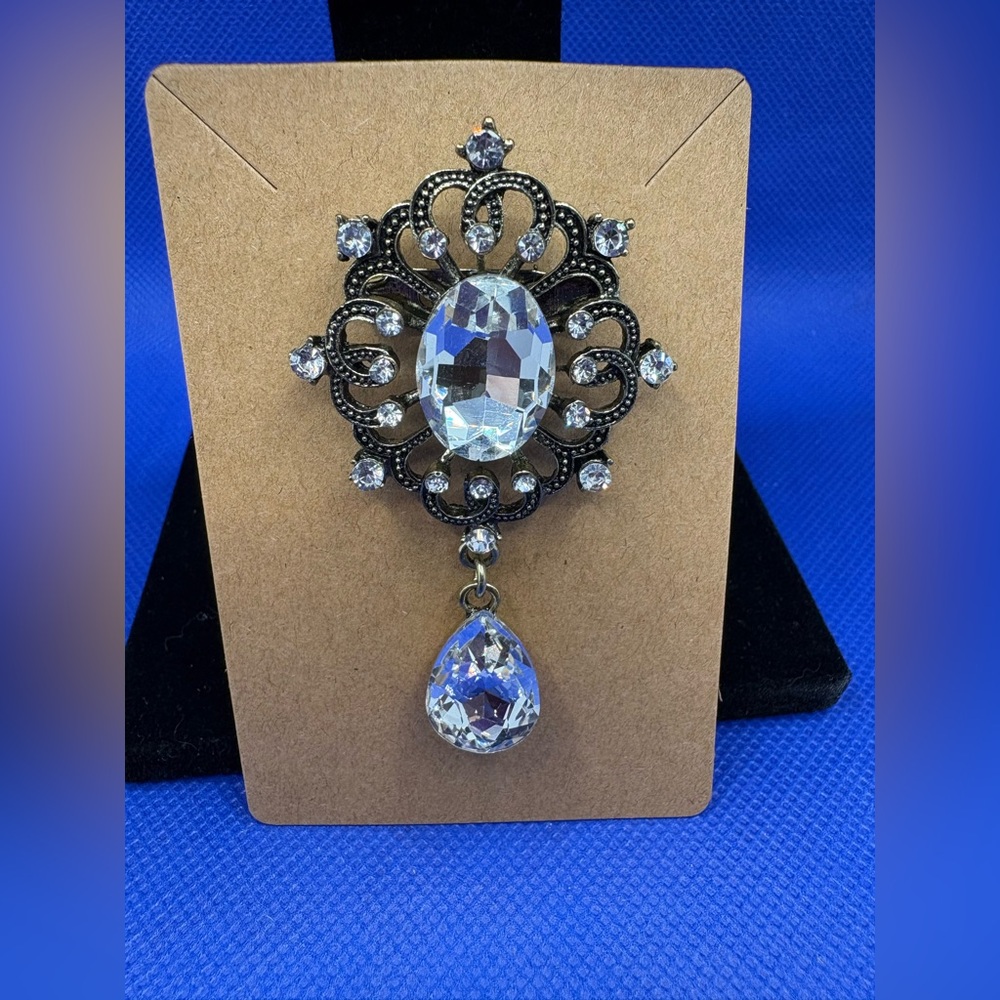 Vintage Style Crystal Statement Brooch Pendant Drop Rhinestone